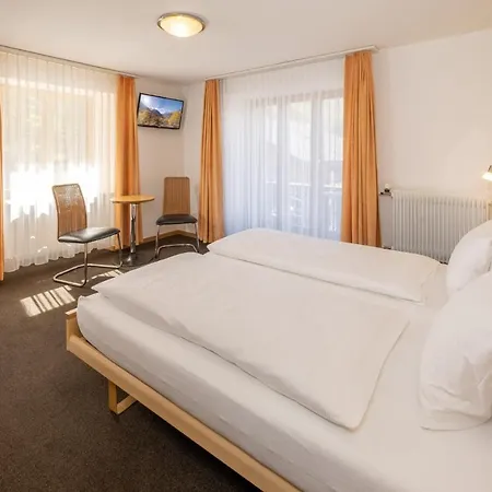 Aktiv & Hannigalp Hotel 3*
