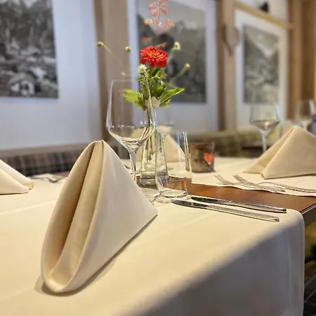 Hotell Aktiv Hotel&spa Hannigalp 3*