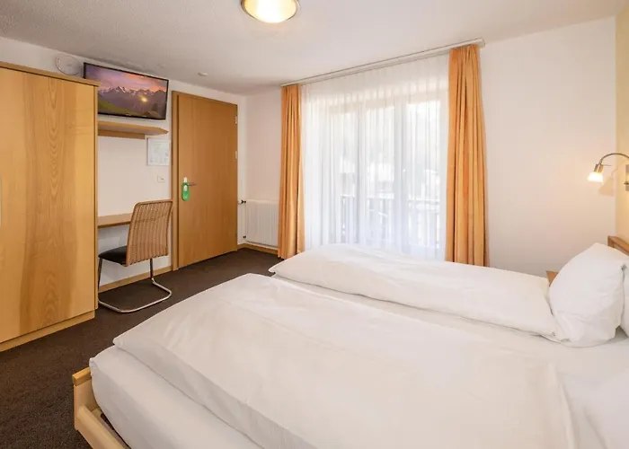 Hotel Aktiv & Hannigalp 3*