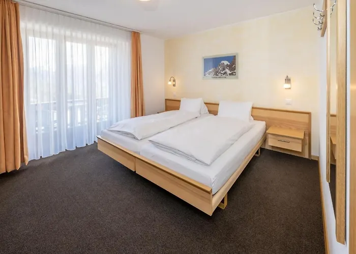 Aktiv & Hannigalp Hotel 3*