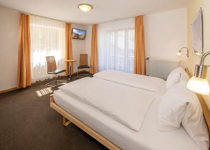 Aktiv & Hannigalp Hotel 3*