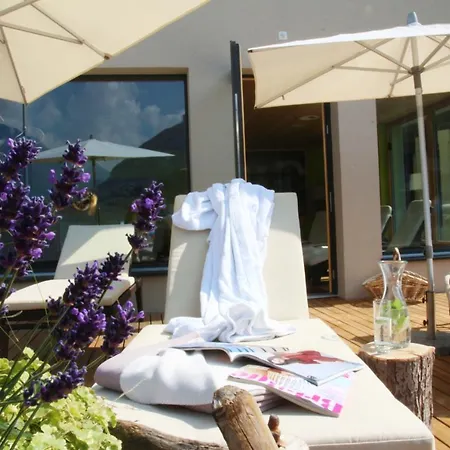 Otel Aktiv & Hannigalp 3*