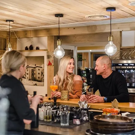 Aktiv & Hannigalp Hotel 3*